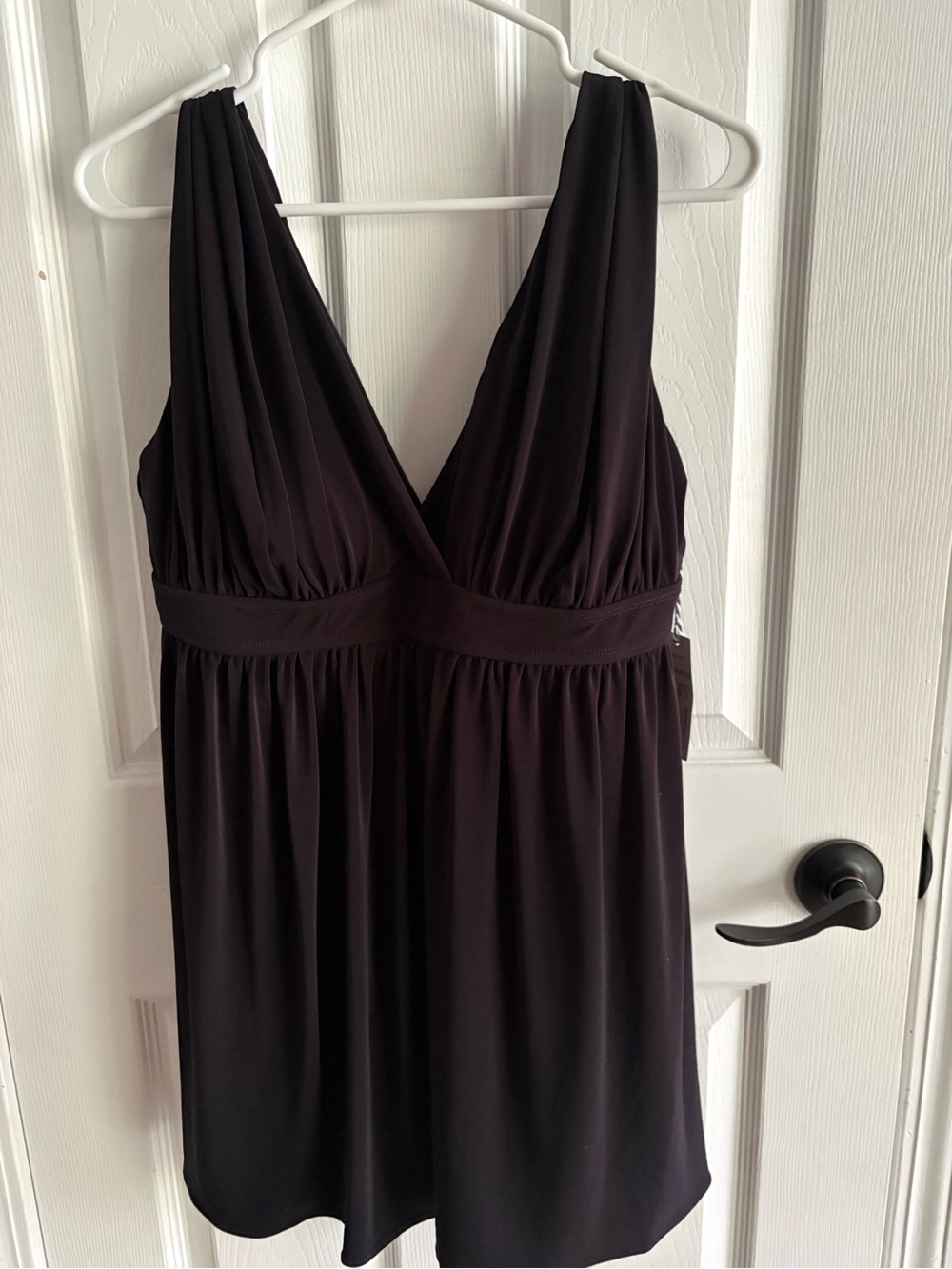 Sleeveless V-Neck Black Empire Waist Swimsuit